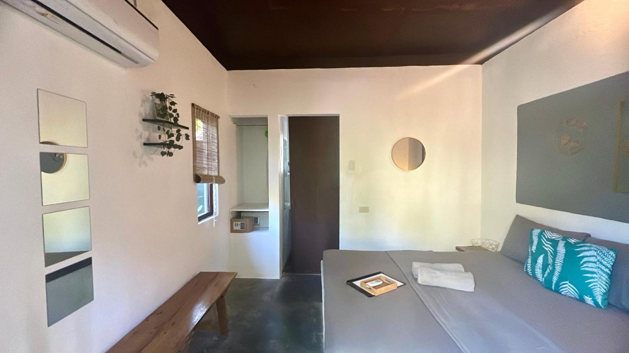 Yay Lodge Siargao, Private Room 1 With Ac & Hot Shower And Fast Starlink Wifi 卢纳将军城 外观 照片